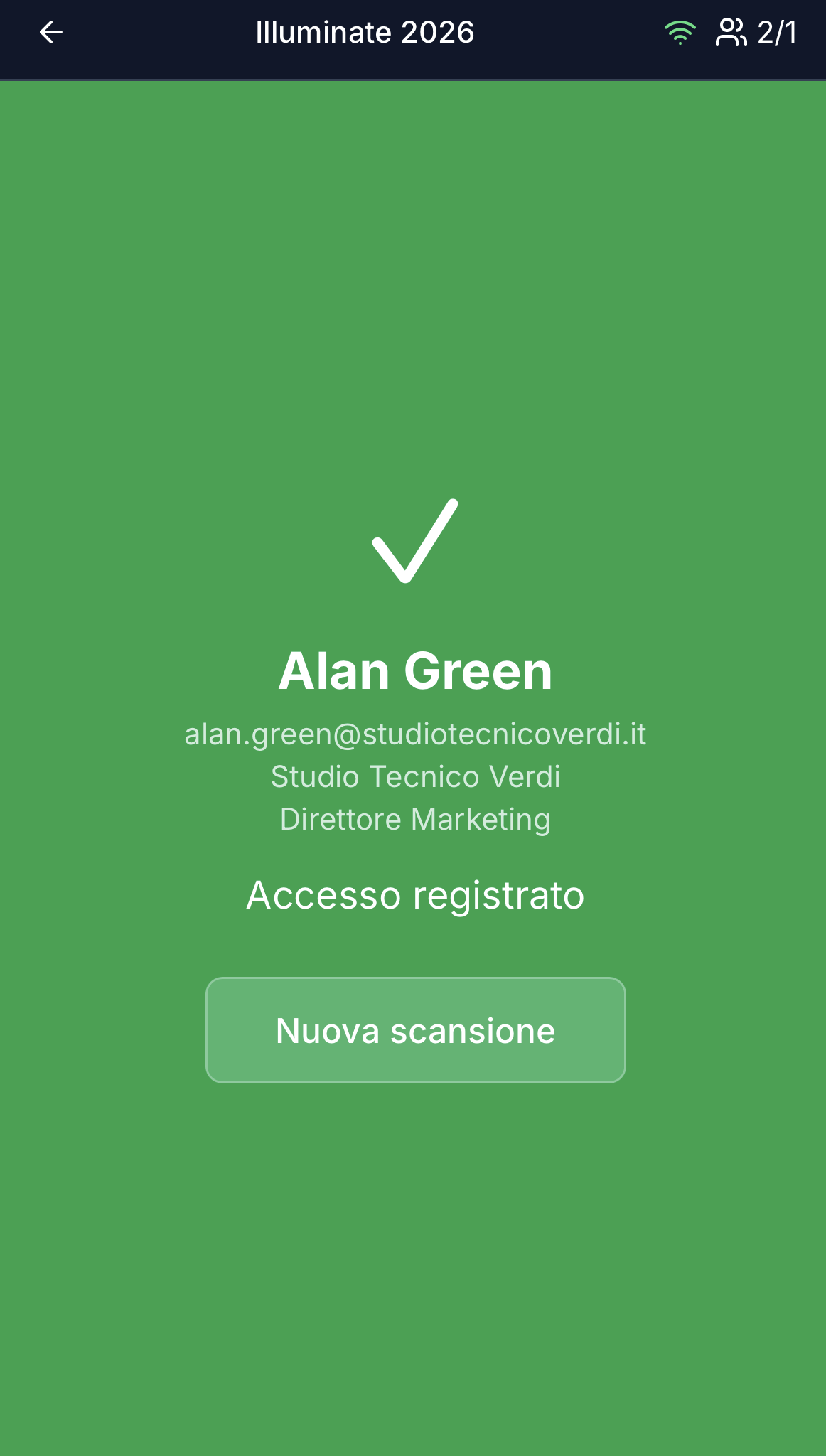 Schermata app di check-in: accesso registrato dopo la scansione del QR badge